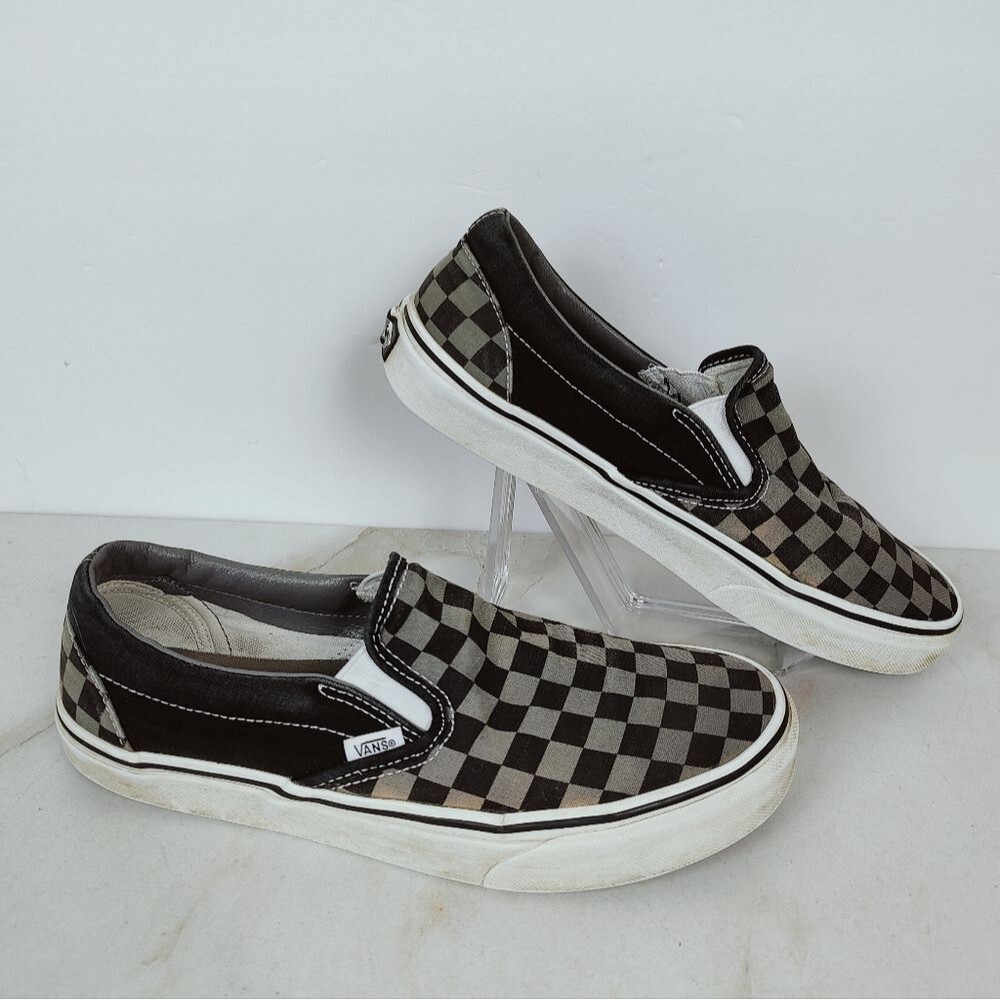 Vans Classic Checkerboard Slip On Sneakers Skate Shoes, 9(M) 10.5(W)